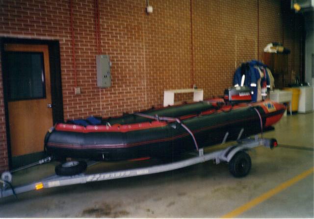 Boat 13-1--1986 Zodiac--14ft